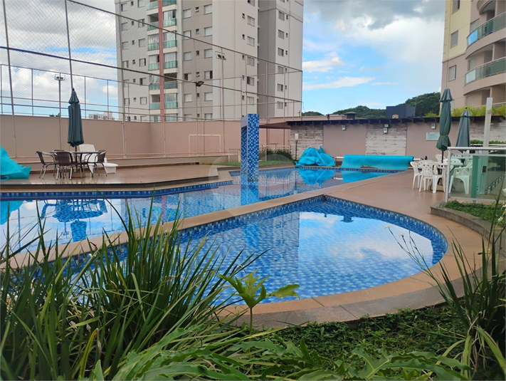 Foto REO1115870