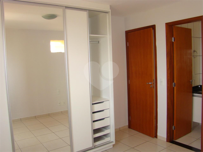 Foto REO1115870