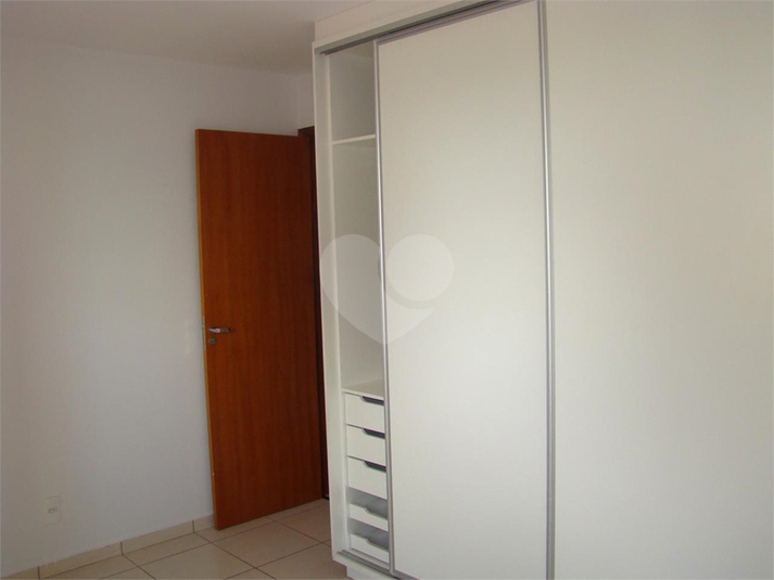 Foto REO1115870
