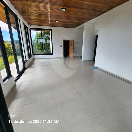 Foto REO1115875