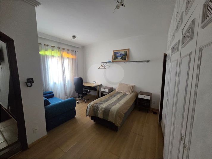 Foto REO1115876