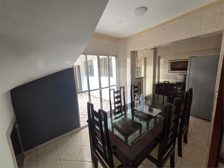 Foto REO1115876
