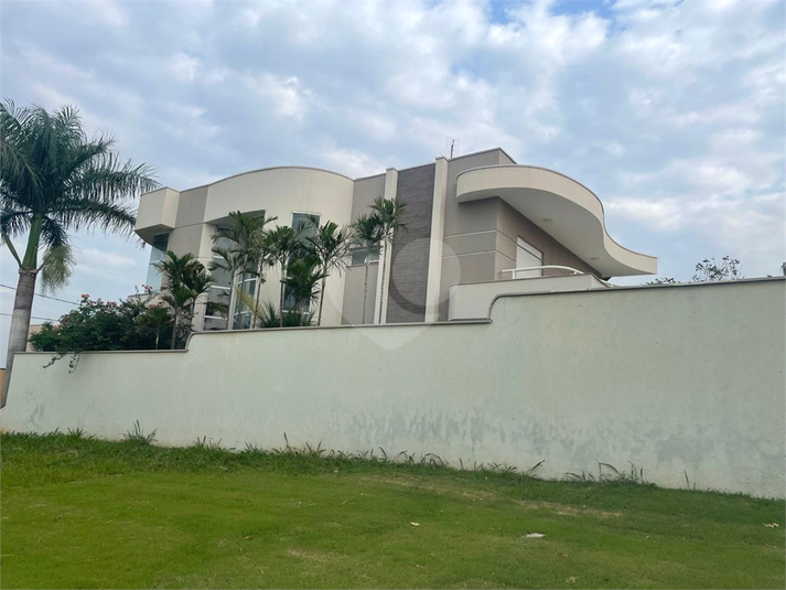 Foto REO1115880
