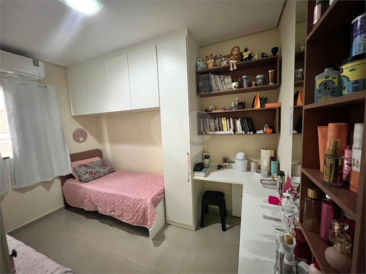 Foto REO1115885