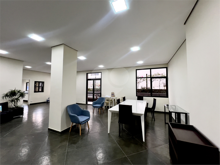 Foto REO1115886