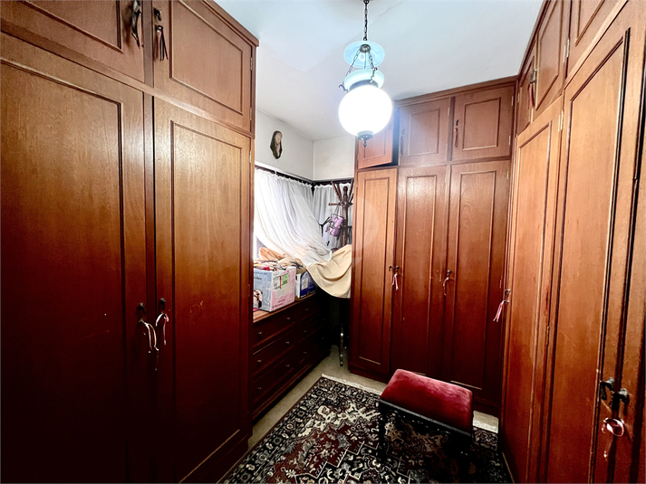 Foto REO1115886