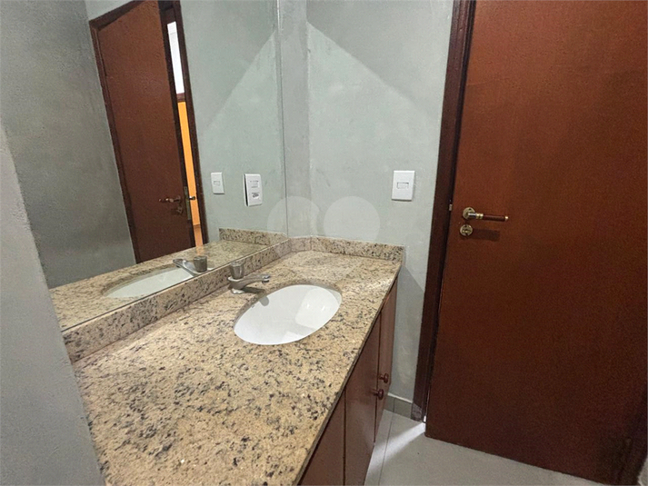 Foto REO1115888