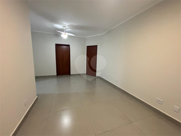 Foto REO1115888