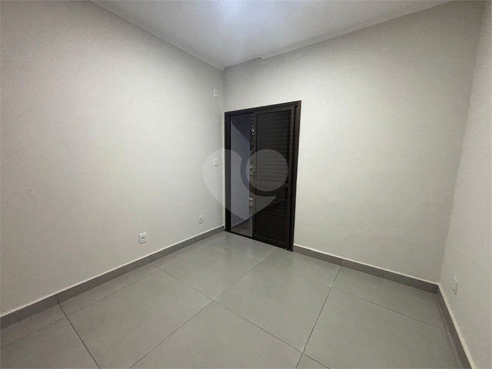 Foto REO1115888