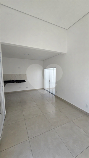 Foto REO1115896