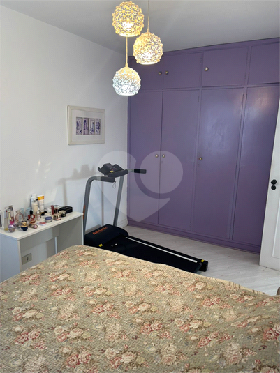 Foto REO1115899