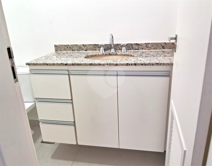 Foto REO1115908