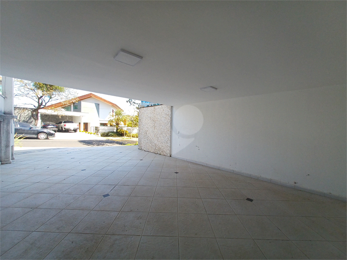 Foto REO1115914