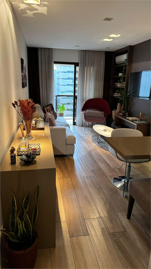 Foto REO1115934