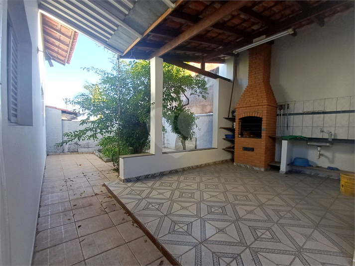 Foto REO1115935