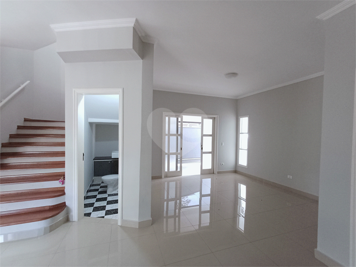 Foto REO1115943