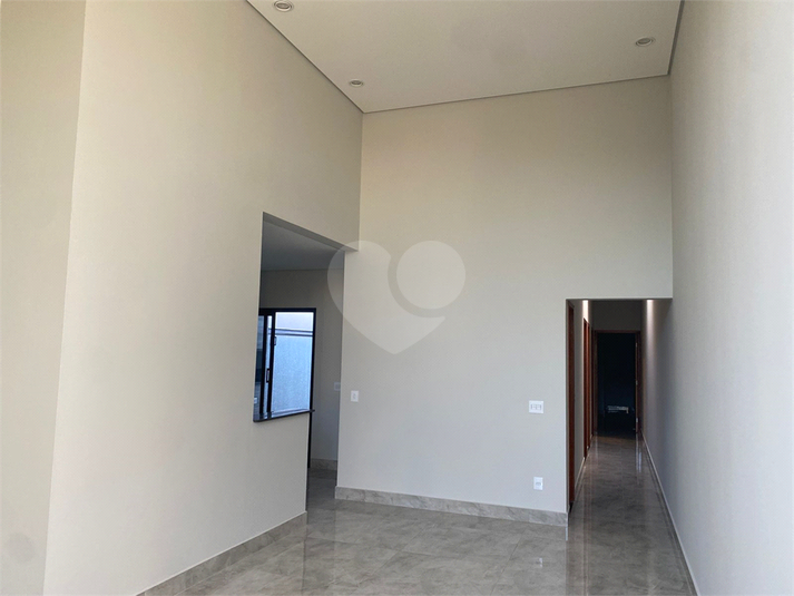 Foto REO1115944