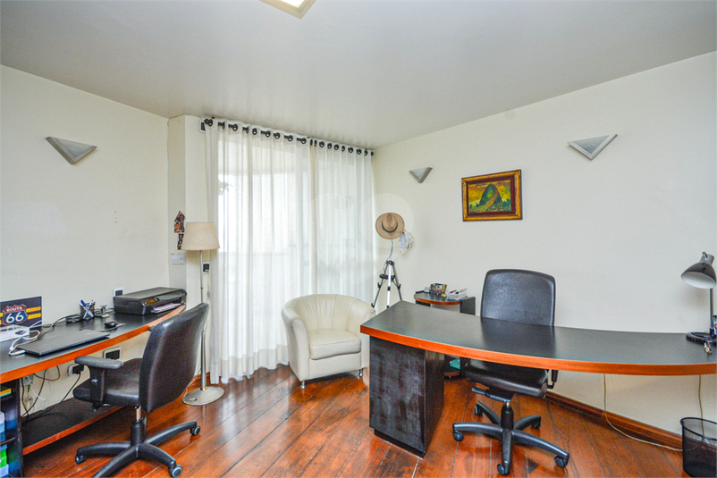 Foto REO1115948