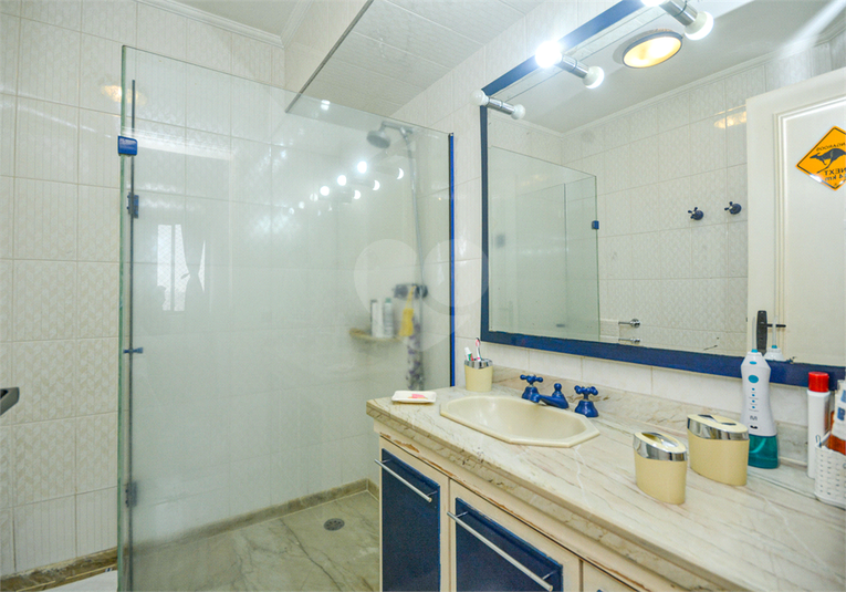 Foto REO1115948