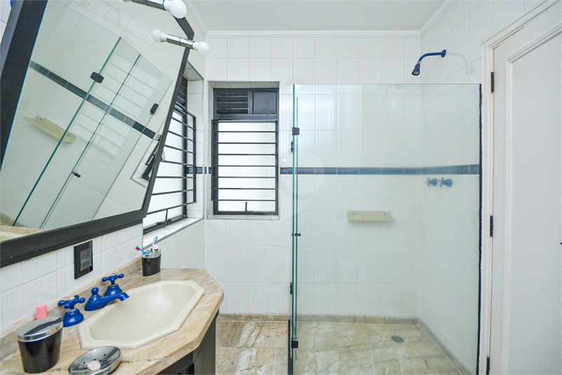 Foto REO1115948
