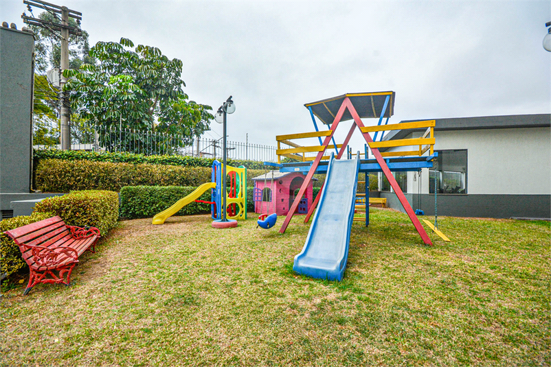 Foto REO1115948