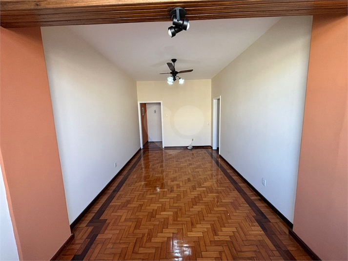 Foto REO1115955
