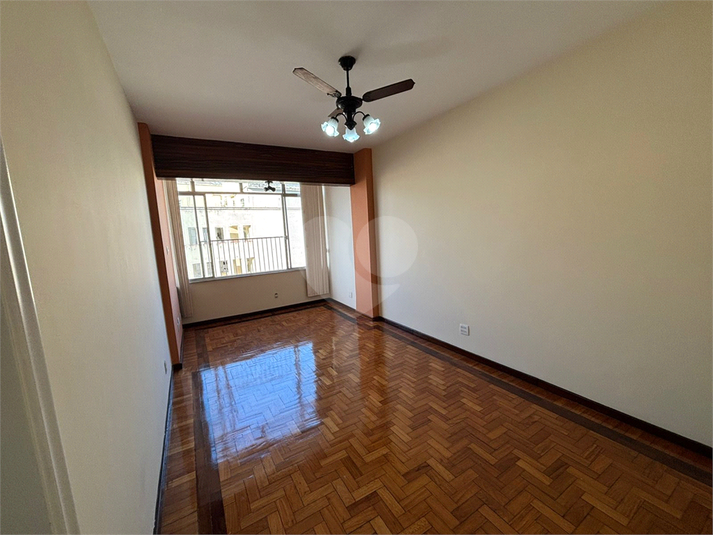 Foto REO1115955