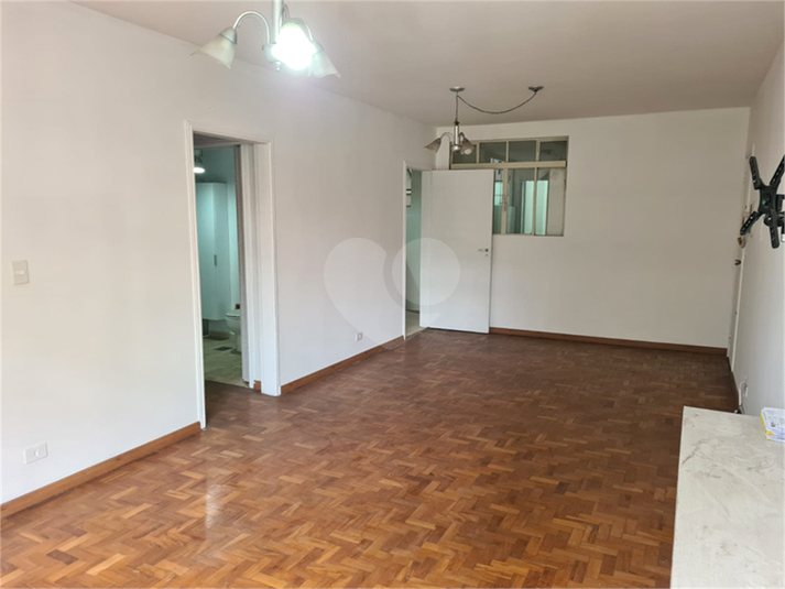 Foto REO1115959