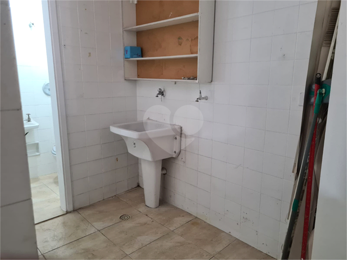 Foto REO1115959