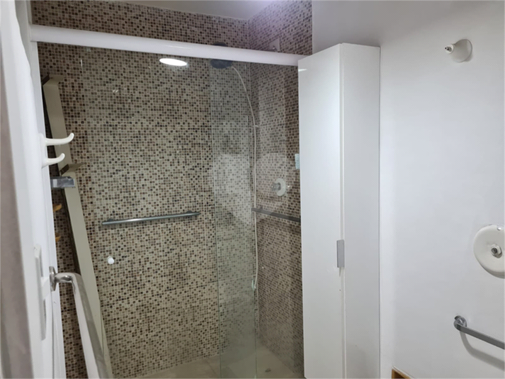 Foto REO1115959