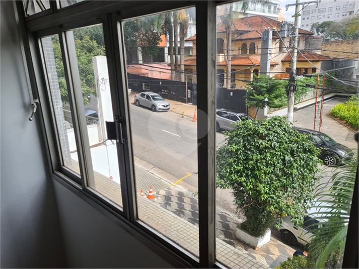 Foto REO1115959