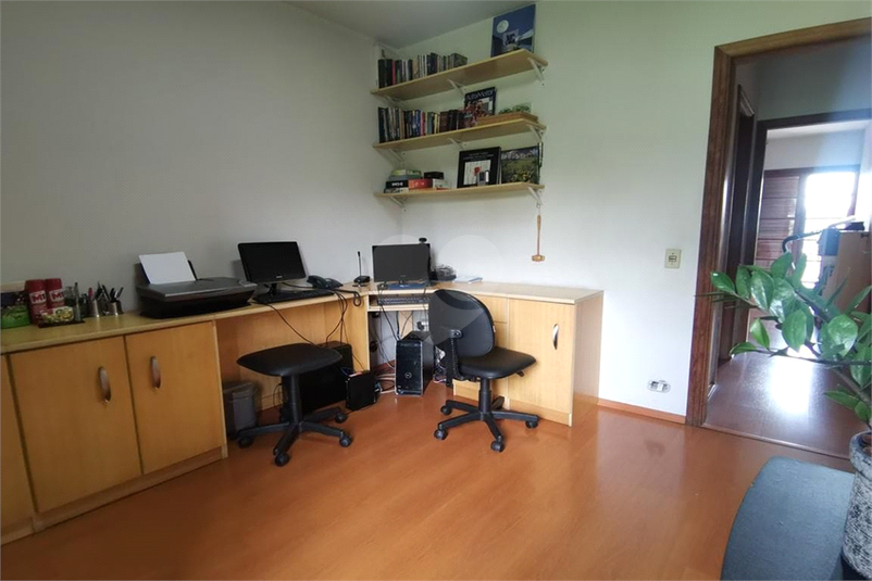 Foto REO1115965