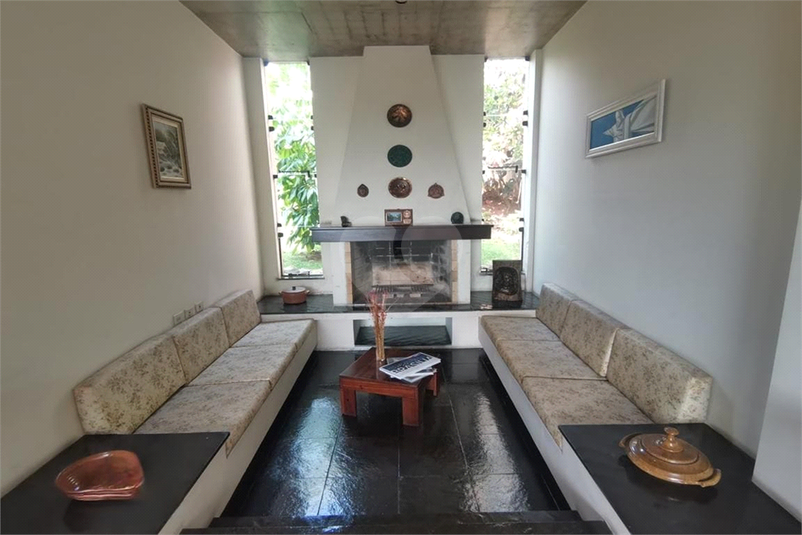Foto REO1115965