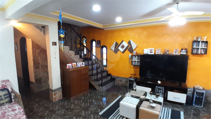 Foto REO1115973