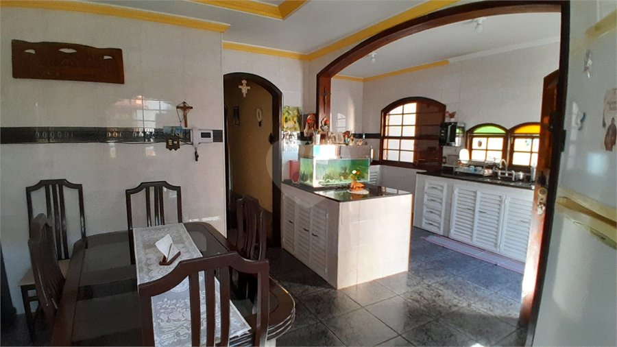 Foto REO1115973
