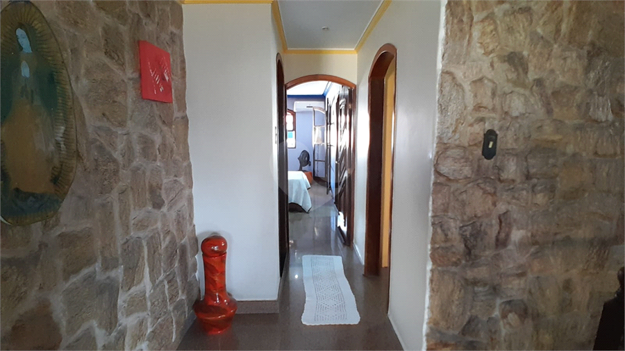 Foto REO1115973