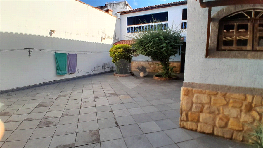 Foto REO1115973