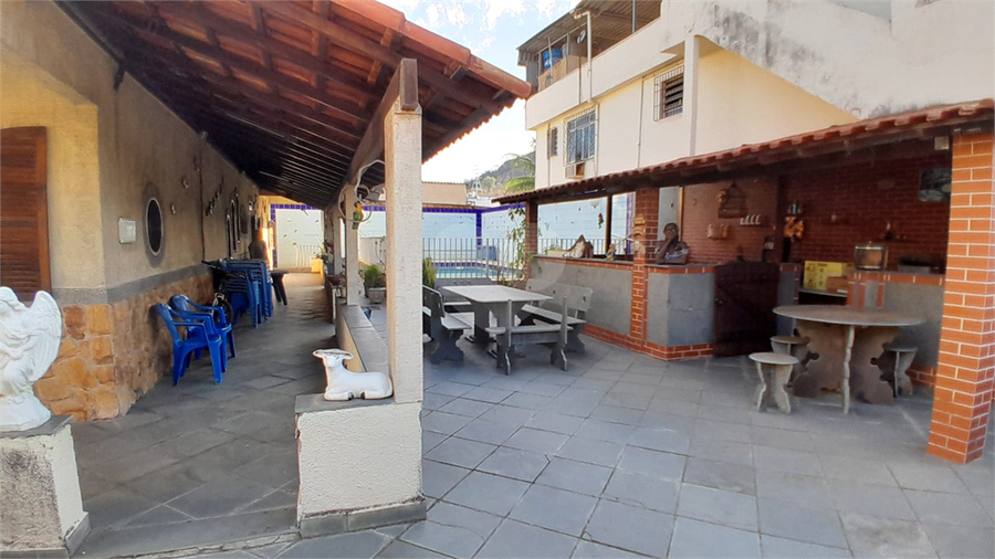 Foto REO1115973