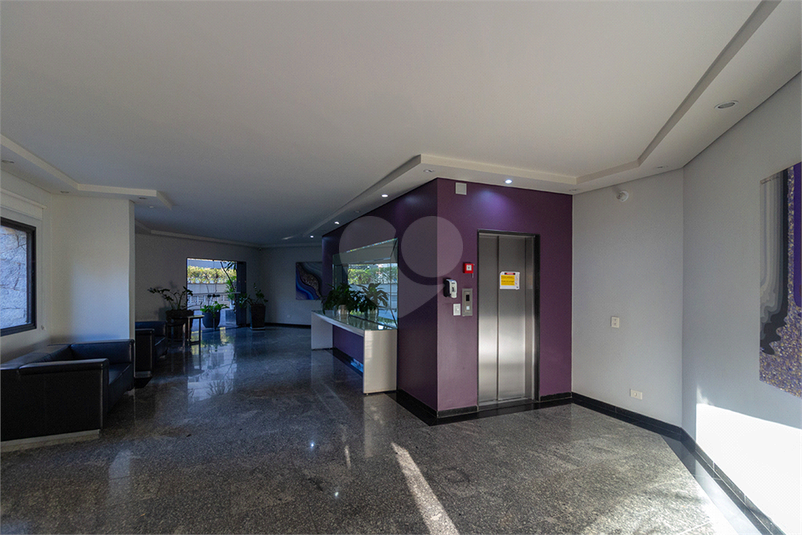 Foto REO1115983