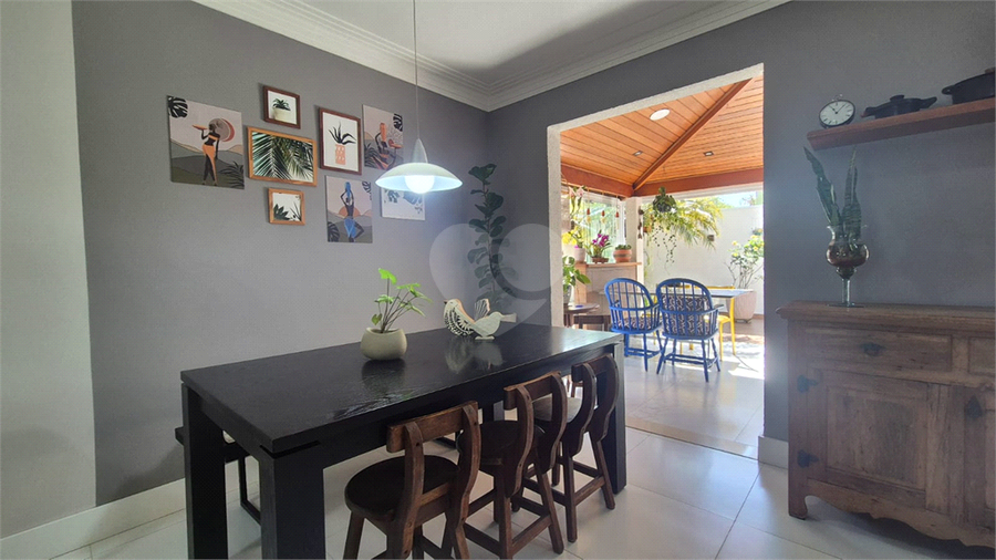 Foto REO1115986