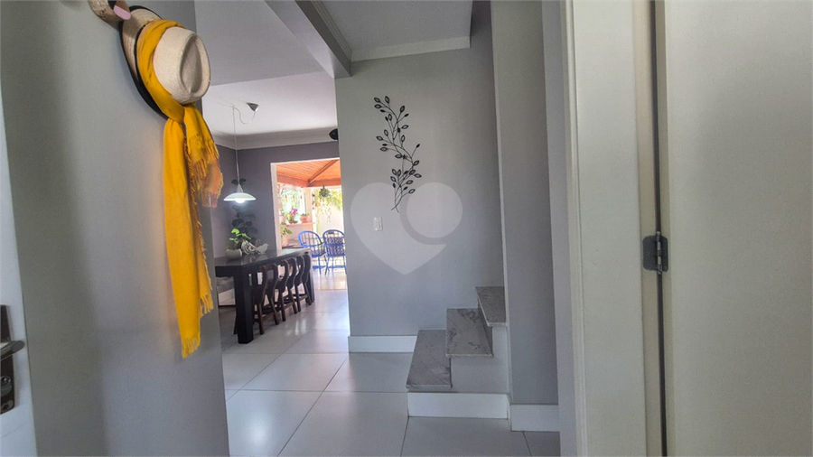 Foto REO1115986