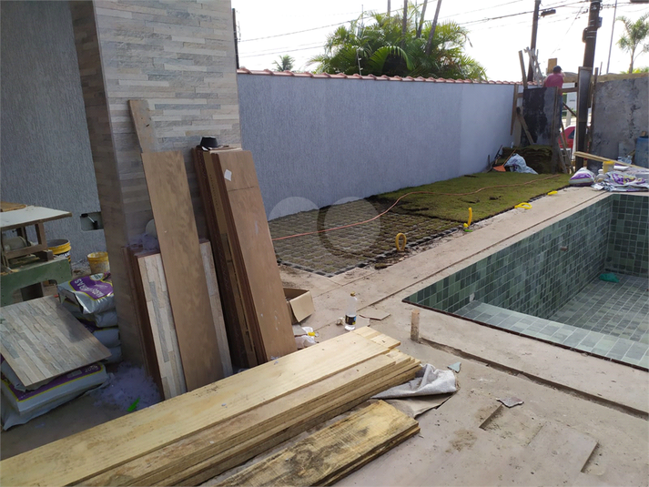Foto REO1115989