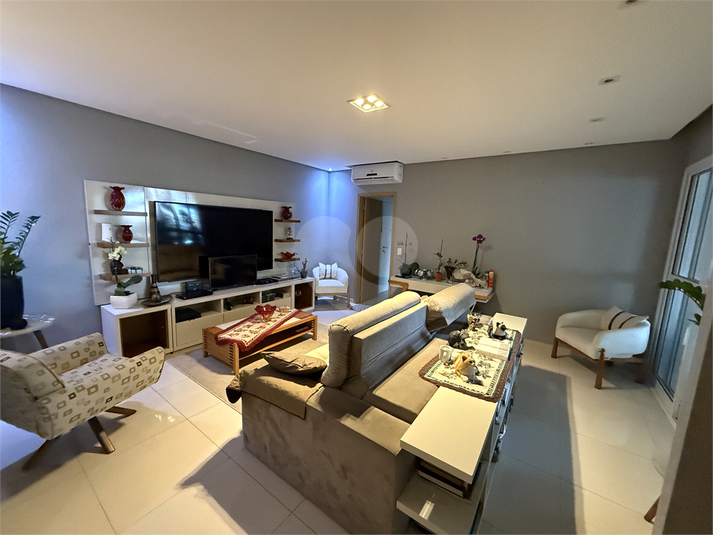 Foto REO1115995