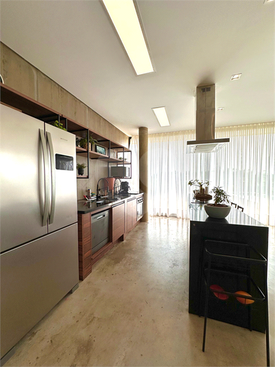 Foto REO1115996