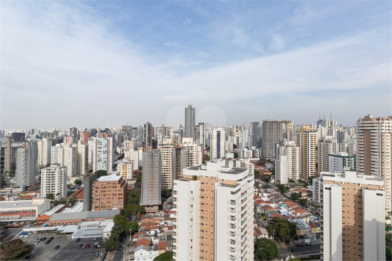 Foto REO1116013