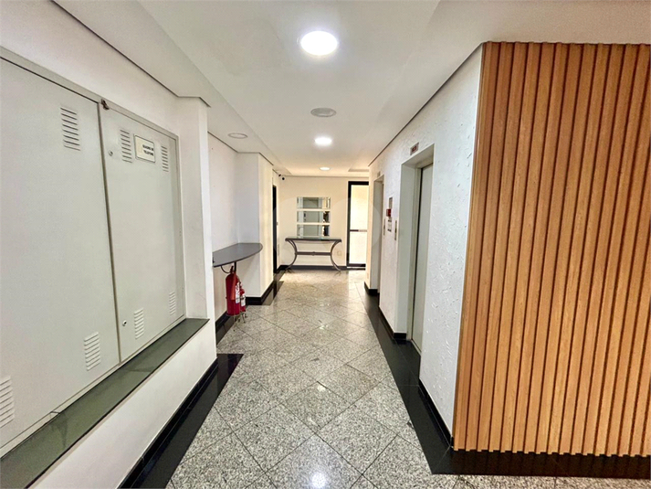 Foto REO1116024