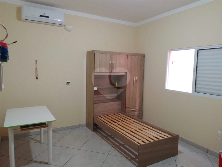 Foto REO1116044