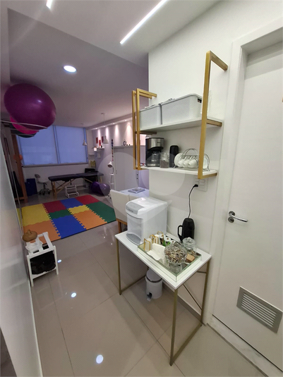 Foto REO1116054