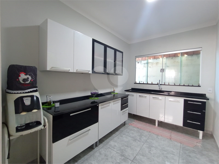 Foto REO1116059