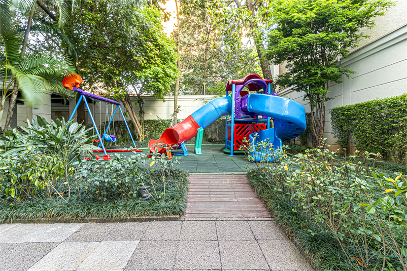 Foto REO1116062